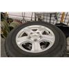 Image 2 : Set of 4 studded Nokian winter Hakkapeliitta 9 SUV tires on 18" rims. Hubcap features Toyota logo. S