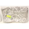 Image 1 : LOT OF 2 GREY EMBROIDERY PILLOW COVER