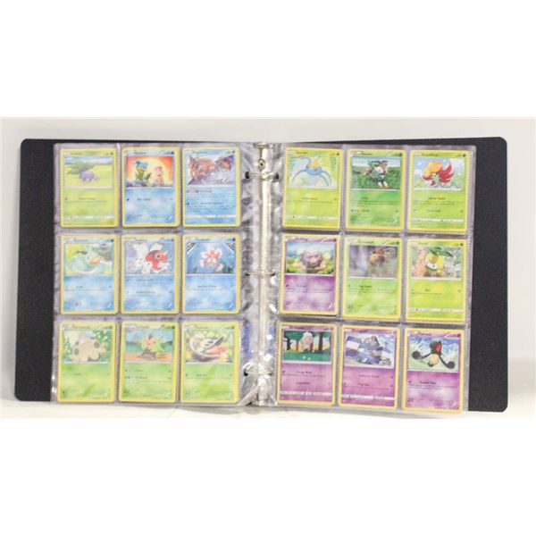 BINDER POKEMON COLLECTOR CARDS