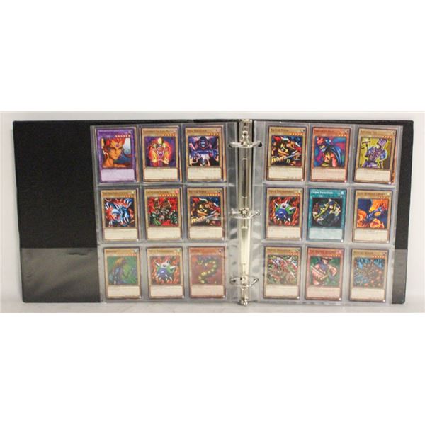 BINDER YOGIOH COLLECTOR CARDS