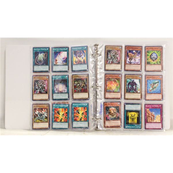 BINDER YOGIOH COLLECTOR CARDS