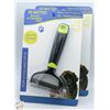 Image 1 : #2812- 2-NEW CAT AND DOG PET GROOMING BRUSHES