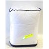 Image 1 : QUEEN SZ QUILTED FEATHER BED PROTECTOR
