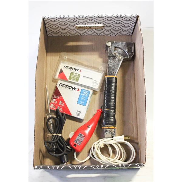 DEWALT TACK HAMMER WITH STAPLES/SOLDERING