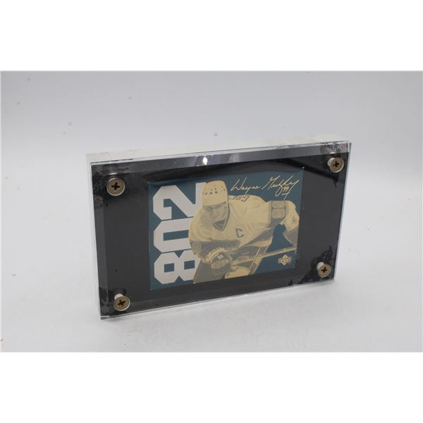 LIMITED EDITION 24K UPPER DECK WAYNE GRETZKY CARD