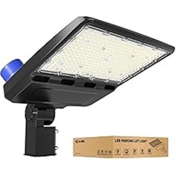 BRAND NEW JC-LGL PARKING LOT LIGHT