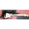 Image 1 : HARMONIX GUITAR HERO FENDER GUITAR