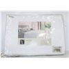 Image 1 : JENNIFER ADAM QUEEN SIZE SHEET SET