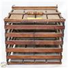 Image 1 : ANTIQUE EGG CRATE
