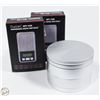Image 1 : 2 NEW MINI SCALES SOLD WITH GRINDER