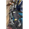 Image 1 : GOLF CLUB SET WITH BAG AND CART
