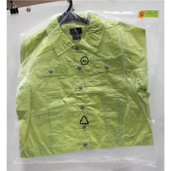NEW GREEN RAIN COAT S/42