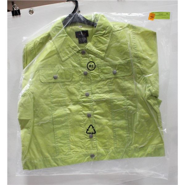 NEW GREEN RAIN COAT S/42