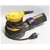 Image 1 : DEWALT PALM SANDER