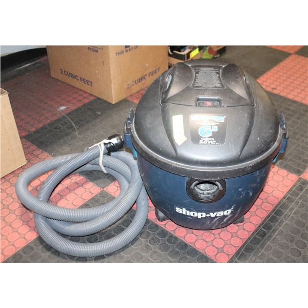 SHOP VACUUM 3 GALLON MODEL 84L300