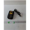 Image 1 : DeWalt Battery Charger