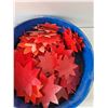 Image 8 : Plastic Flower Cut Outs