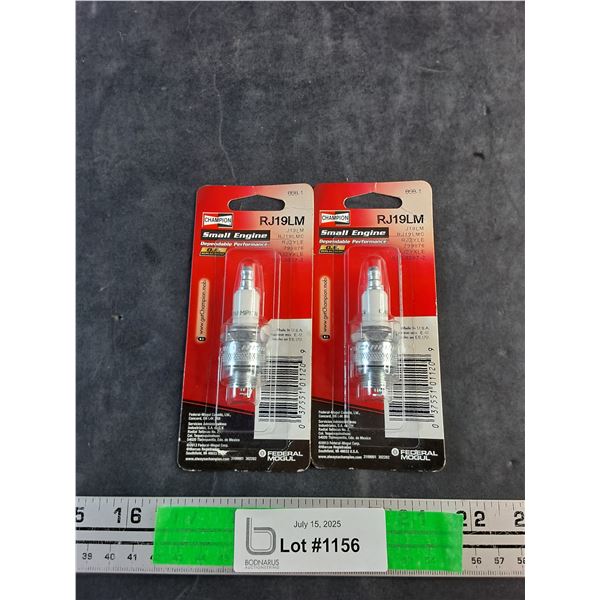 Champion RJ19LM Spark Plugs - Sealed