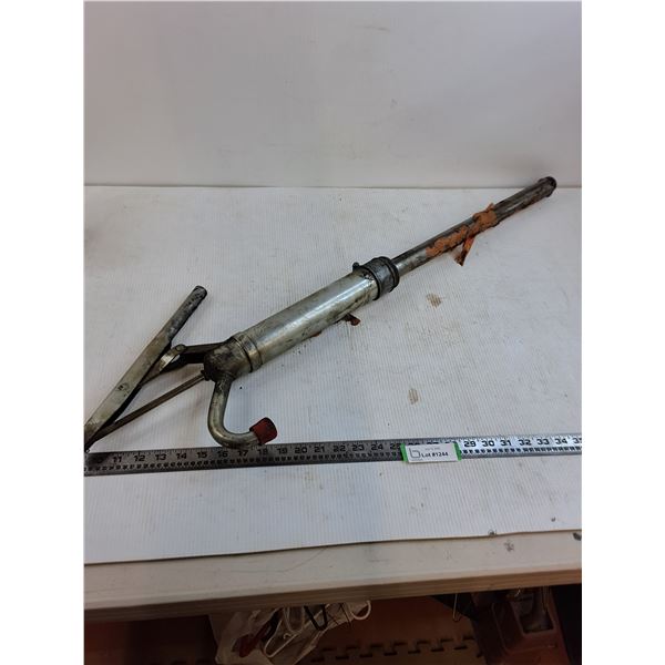 Barrel Pump - 39" Length - Pickup Only