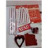 Image 2 : (7) Wooden Hangers, Valentines Day Decorations