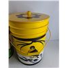 Image 3 : *(2) Buckets - 20 Litre Bucket, Bucket With Lid - PICK UP