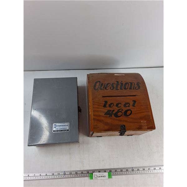 Intermatic Time Controls, Wooden Questions Box - 10'' x 8'' x 13.5'' - As Is CANNOT SHIP
