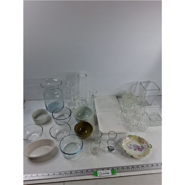 (2) Plates, (4) Bowls, (6) Glasses, Misc