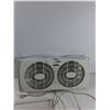 Image 4 : Holmes Twin Window Fan - 22' x  3.5'' x 10'' Works