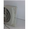 Image 7 : Holmes Twin Window Fan - 22' x  3.5'' x 10'' Works
