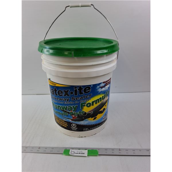 *Latex Driveway Sealer- Runway Formula - Cannot Ship