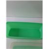 Image 5 : Vintage Tupperware Celery Keeper- 14" x 5" x 5.5 "