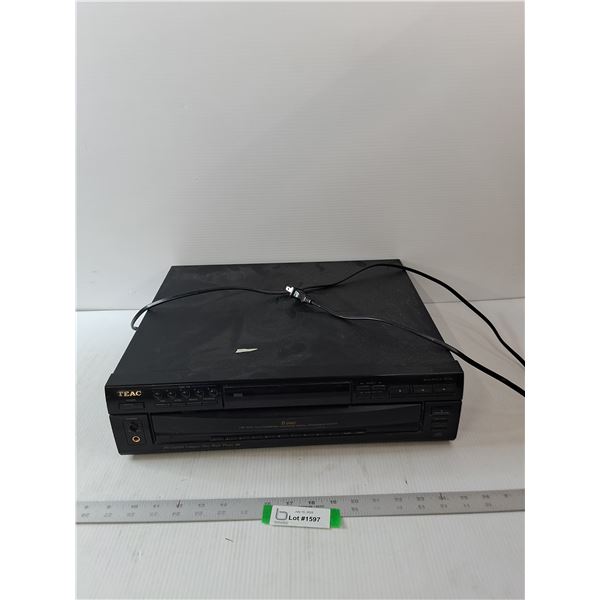 Teac PD-D2500 Compact Disc Multi Player- 17.5" x 5" x 14.5"- Comes As Is