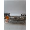 Image 3 : 2004 GMC Head Light Assembly and Signal Lights