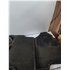 Image 9 : (7) Black Car Floor Mats