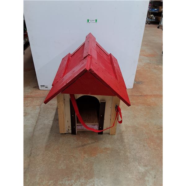 *Dog House 31" x 23" x 27", Cannot Ship