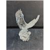 Image 2 : "Wonders of the Wild" Eagle Leaded Crystal Figurine 8" x 7"  -  PICK UP