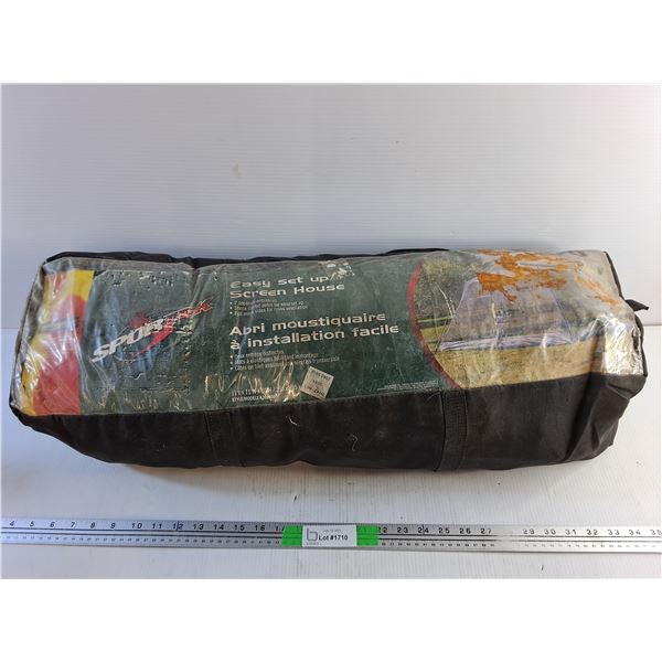 Sportek Easy Set Up Screen House  -  PICK UP