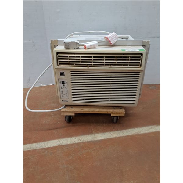 * Danby Window Air Conditioner - Powers On - 22.25"w x 22"d x 16" T - CANNOT SHIP