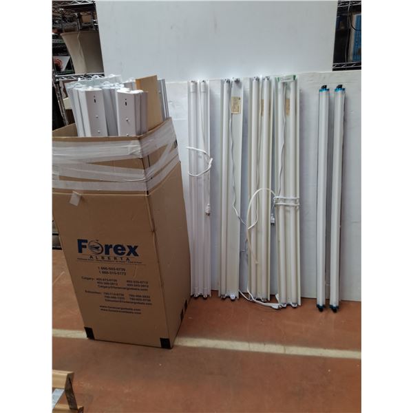 *(19) Flourescent Light Fixtures w/Bulbs -  49" Long - Powers On - CANNOT SHIP