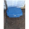 Image 2 : **Rubbermaid Container w/Hinged Lid & Various Christmas Lights - CANNOT SHIP