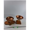 Image 1 : (2) Vases On Wooden Pedestal Bases - As Is