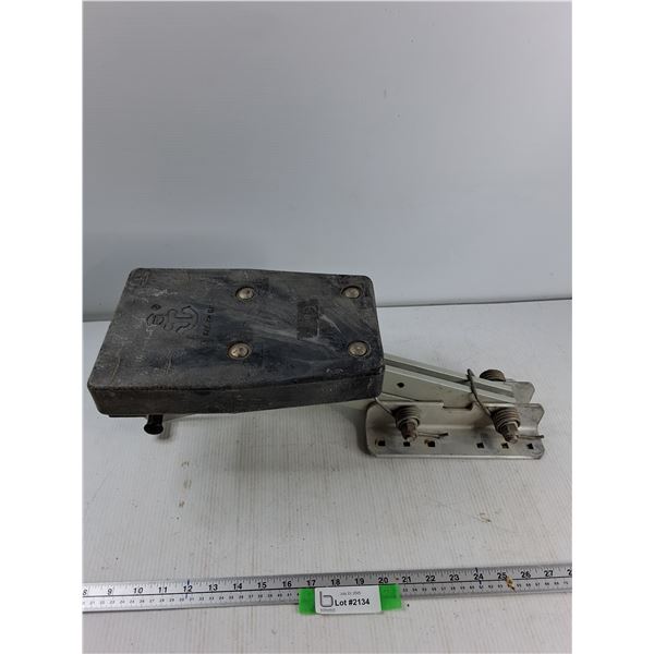 Outboard Motor Bracket - As Is