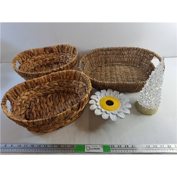 (3) Wicker Baskets, Daisy Flower Decor and Light Up Glass Decor