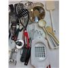 Image 2 : Assorted Kitchen Utensils
