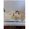 Image 1 : Assorted Vintage Linens/Doilies