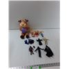 Image 1 : Cabbage Patch Giraffe Kid, (3) Dolls, (5) Star Wars Figurines, Sunglasses