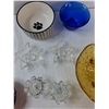 Image 5 : (4) Candle Holders, Pyrex Dish, Ceramic Bowl, Misc