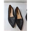 Image 2 : (2) Shoes - High Heels Size 9 1/2, Slip On Shoes Size 11