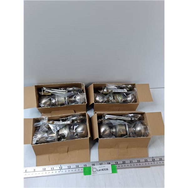 (4) Yale Locking Exterior Door Knob Sets