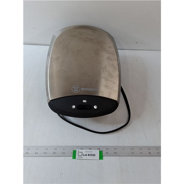 Westinghouse Grill- Turns On- 11" x 6" x 13.5"